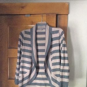 Retro-ology Striped Fly Away Cardigan        A044